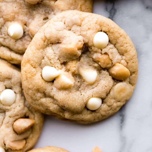 WHITE CHOCOLATE MACADAMIA NUT COOKIE.