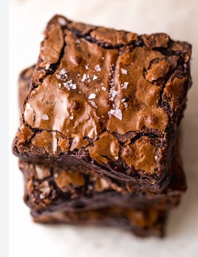 FUDGE BROWNIE.