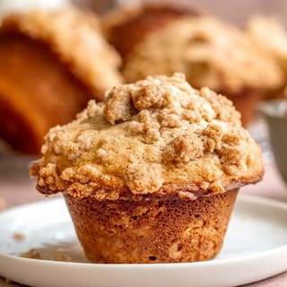 CINNAMON CRUNCH MUFFIN