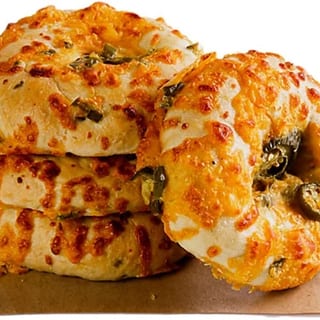 Jalapeño & Cheddar Bagel