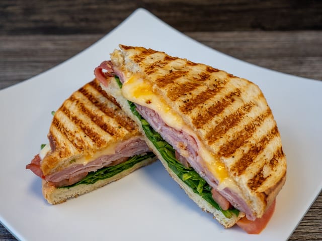 ULTIMATE GRILLED CHEESE.