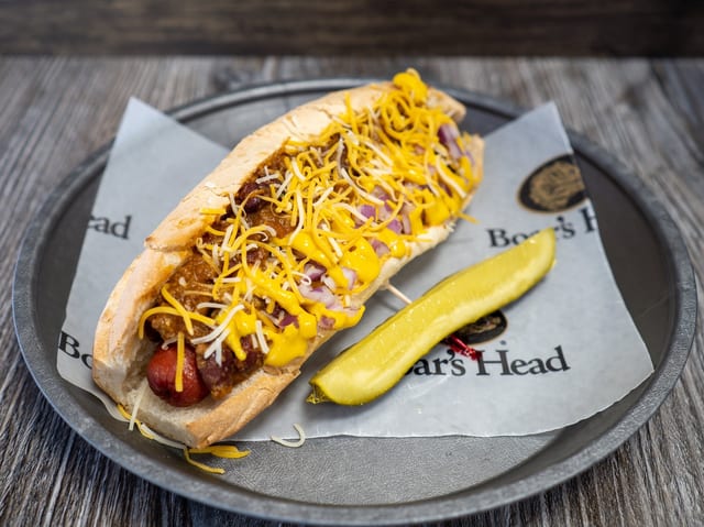 CHILI DOG.