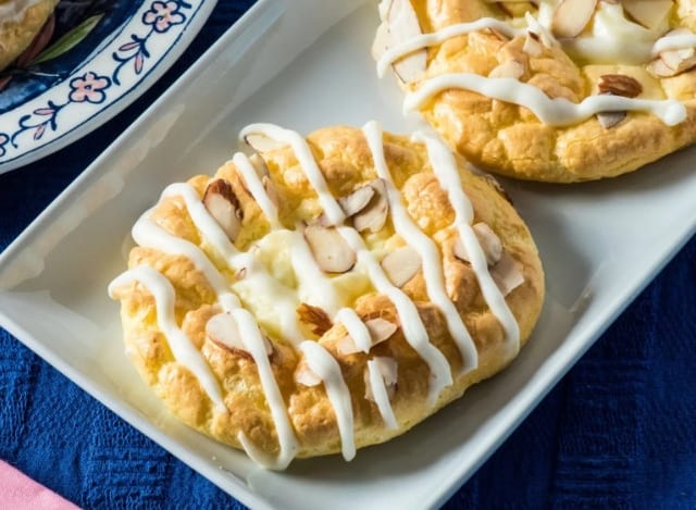 ALMOND DANISH.